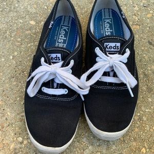 Black Keds